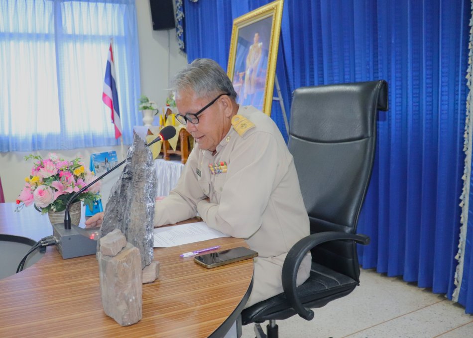 ประชุมคณะผู้บริหารท้องถิ่น พนักงานเทศบาลและพนักงานจ้างในสังกัดเทศบาลตำบลกุดแฮด ประจำเดือนกรกฎาคม 2569 